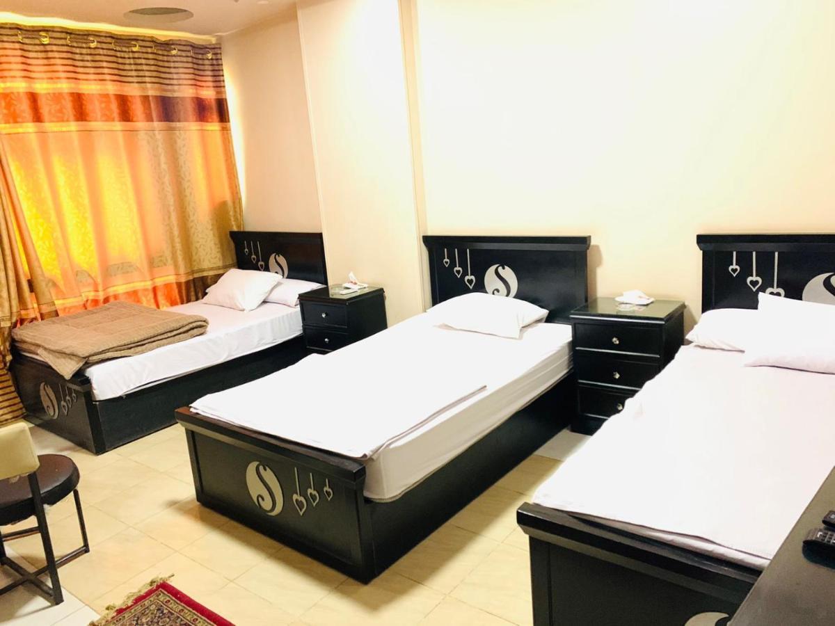 Solitaire Plaza Hotel-Ismailia Train Station Екстер'єр фото