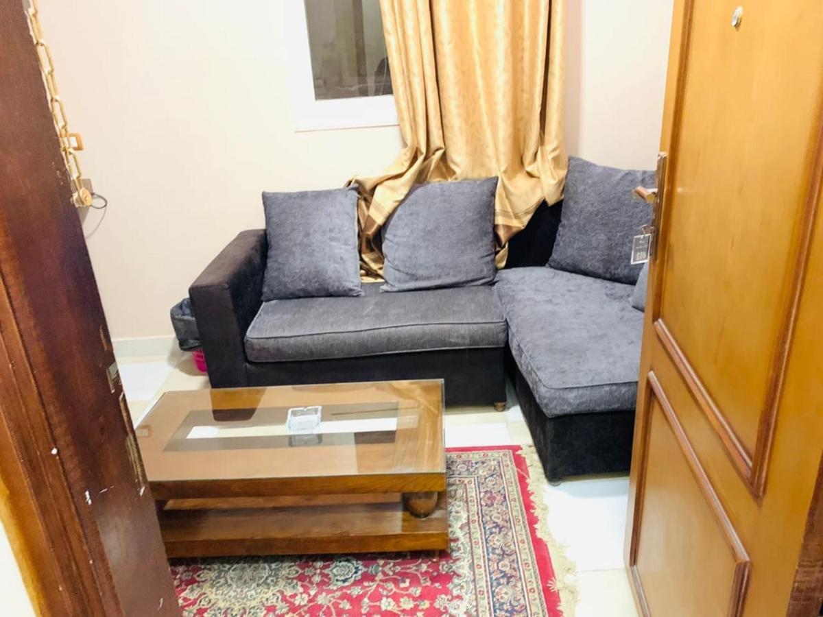 Solitaire Plaza Hotel-Ismailia Train Station Екстер'єр фото